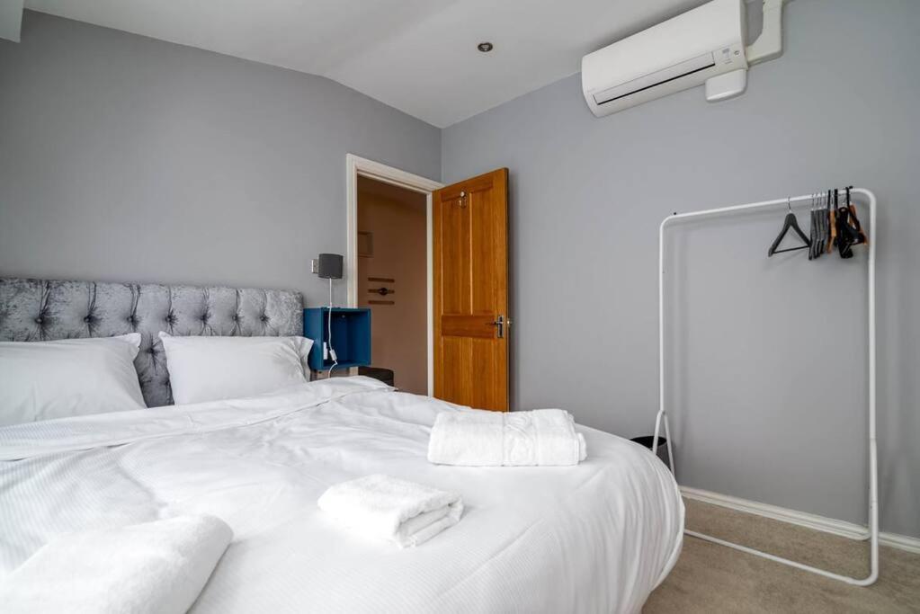 Luxury Apartment Located Near Marble Arch & Baker Street London Exteriör bild